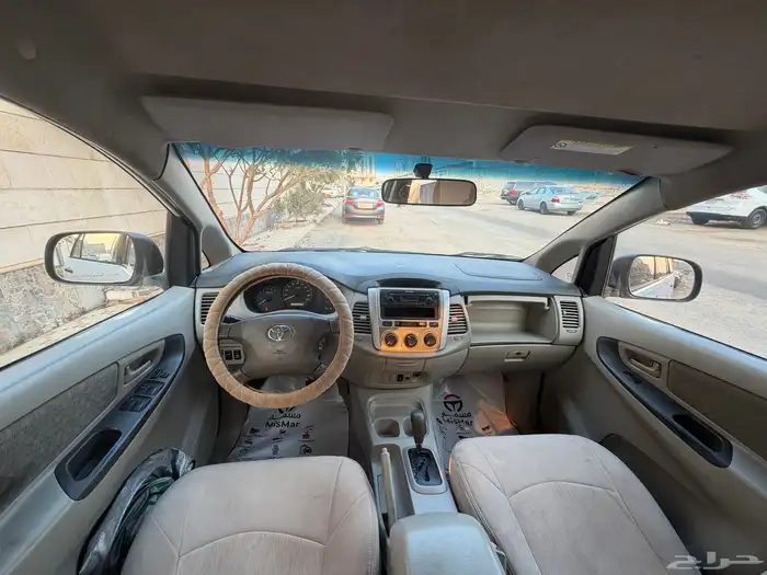 سيارتين للبيع تايوتا انوفا 2012 وهونداي سنتافي 2014 6