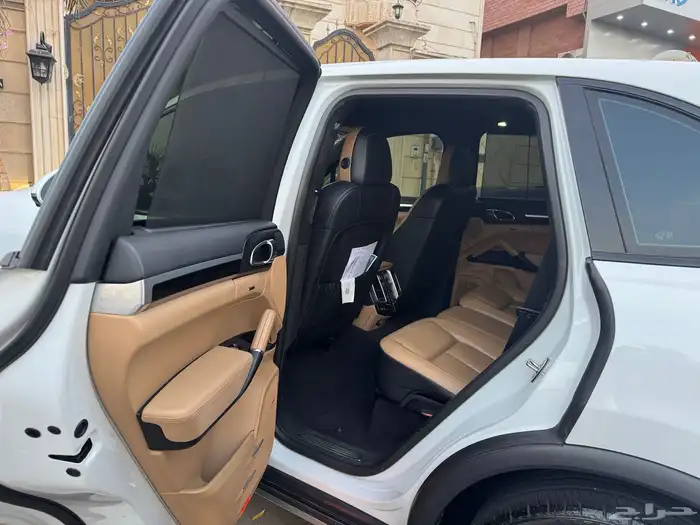 بورش كايين اس 2016 مخزن نظيف جدا 13