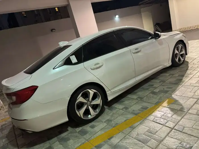 هوندا اكورد 2018 سبورت نظيف جدا 2