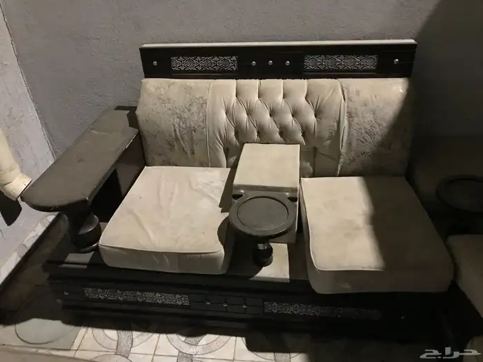 معروض كنب للبيع 1