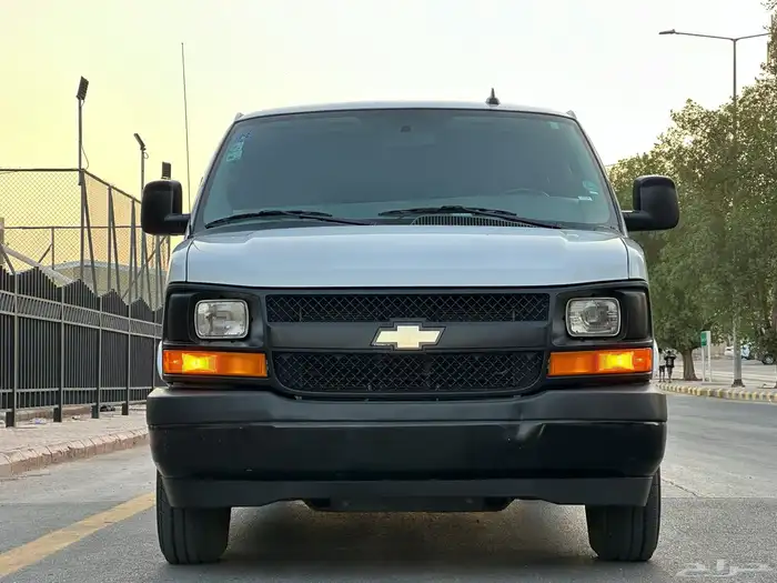 شفروليه إكسبرس موديل 2017 سعودي شاص طويل وزن 2500 فل 14