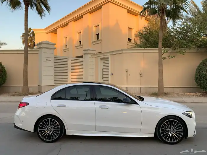 مرسيدس C200 موديل 2023 بحالة الوكاله ممشى 37 الف 6