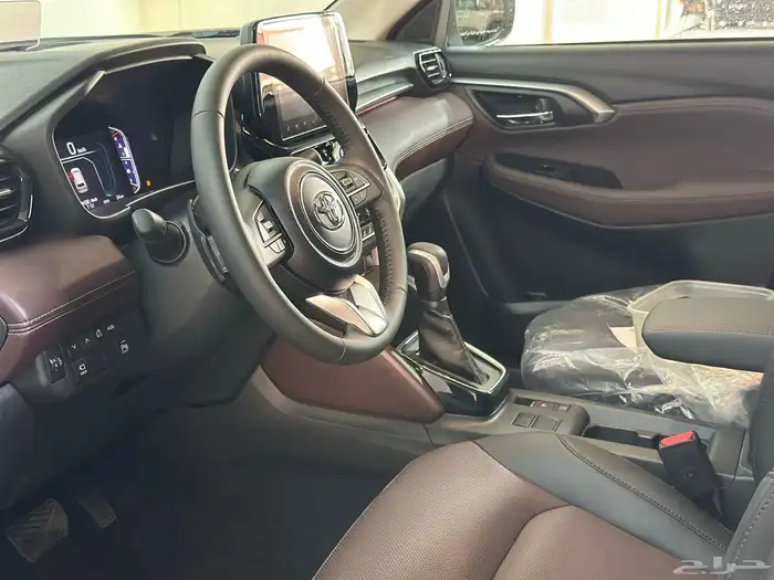 تويوتا اوربان كروزر GLX فل كامل 2026 7