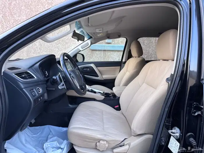 مستبيشي مونتيرو 2020 بحالة ممتازة 16