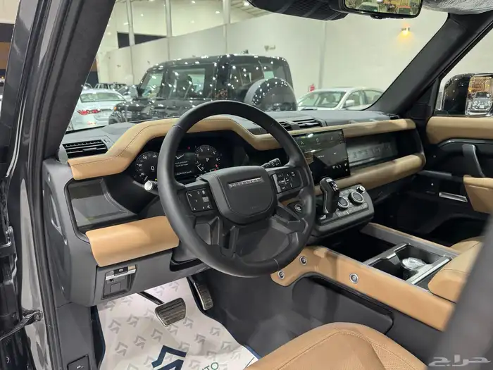 لاندروفر ديفندر X 2025 New 13