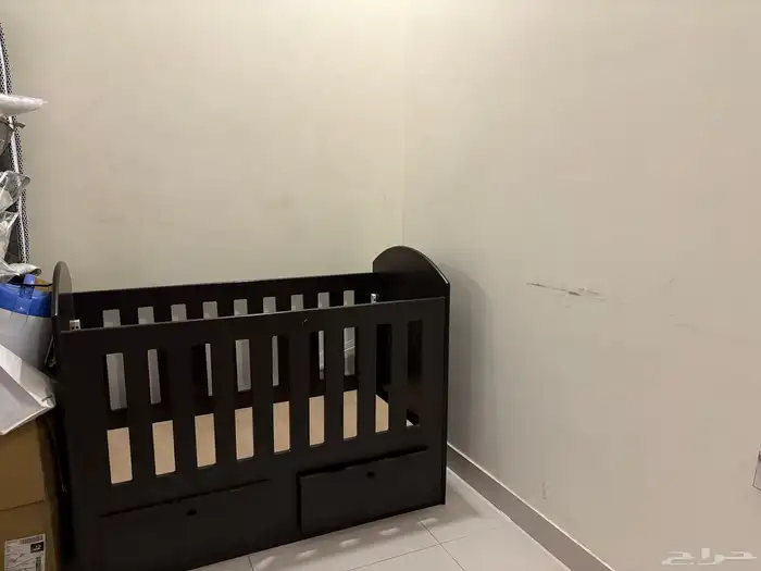 سرير اطفال 0