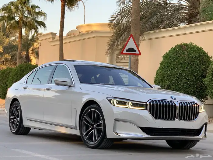 BMW 730i 2020 عداد قليل 25
