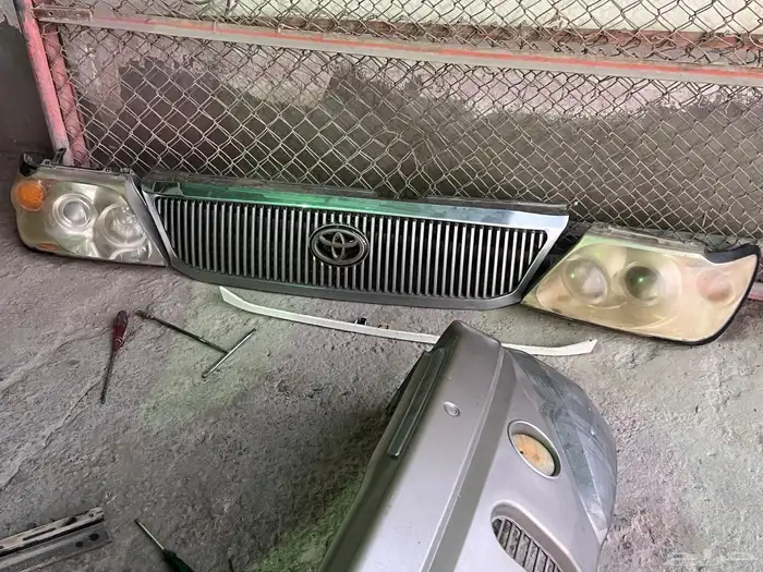 وجهية لاندكروزر جيب2004 GXR J مع جناح 1