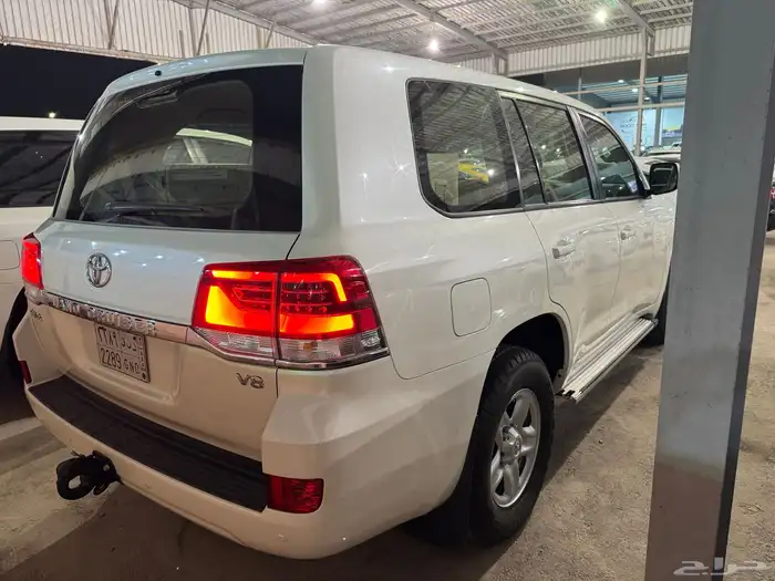 للبيع لاندكروزر جكسار 8 سلندر 2021 4