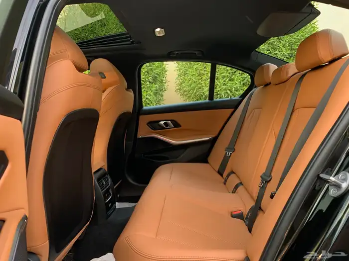 بي ام دبليو 2024 320i 34