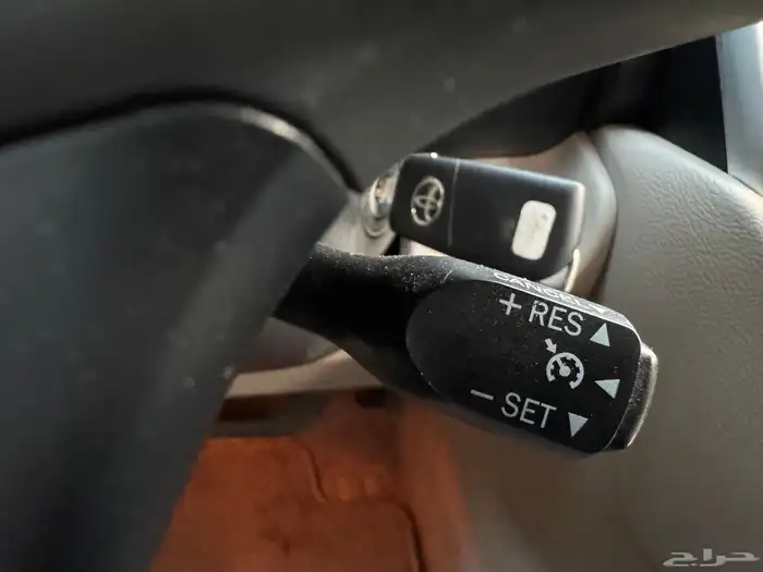 تويوتا كامري 2017 فل كامل GLX ابيض لولي 51