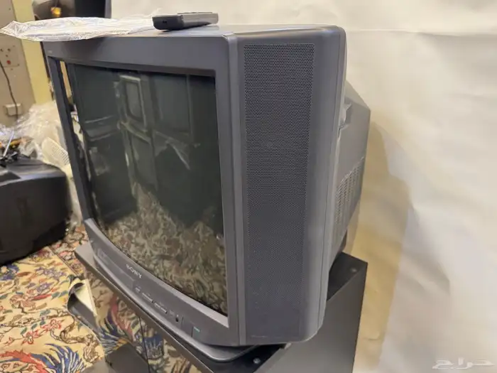 تلفزيون سوني قديم 3