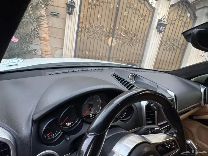 بورش كايين اس 2016 مخزن نظيف جدا 14