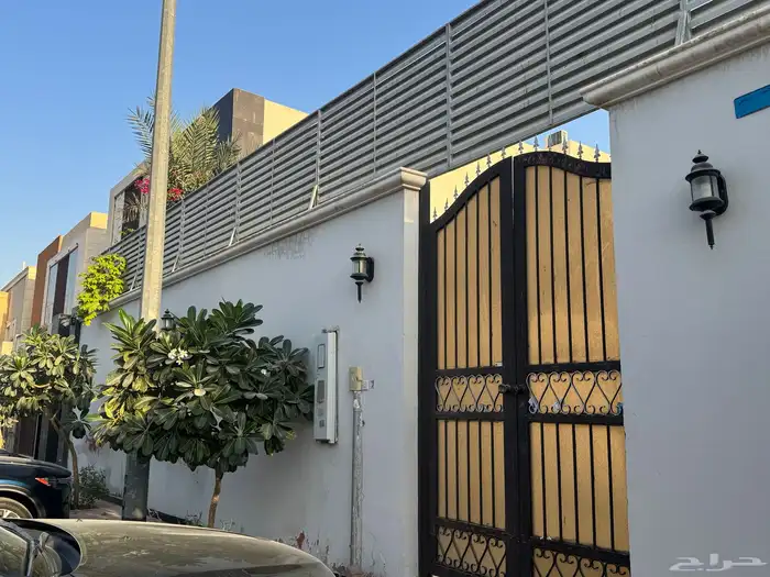 ارض سكنية مميزة في حي الملقا 1