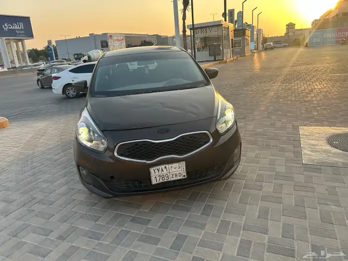 كيا كارينز 2017 2