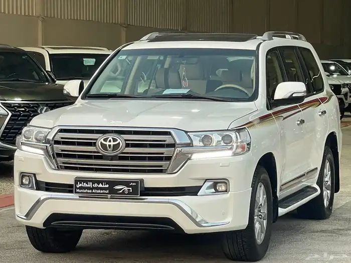تويوتا لاندكروزر 2017 سعودي فل 7