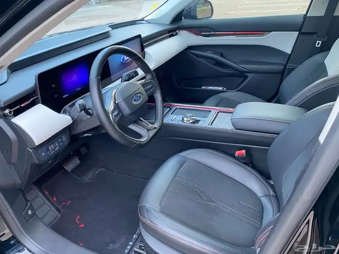 2023 فورد توروس تيتانيوم فل كامل 9