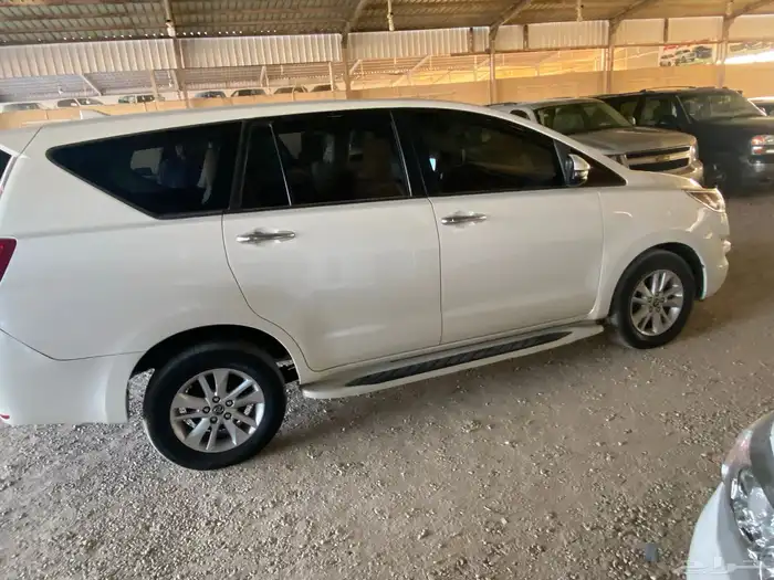 انوفا فاغن 1