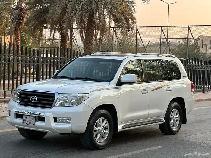 جيب لاند كروزر 2011 5
