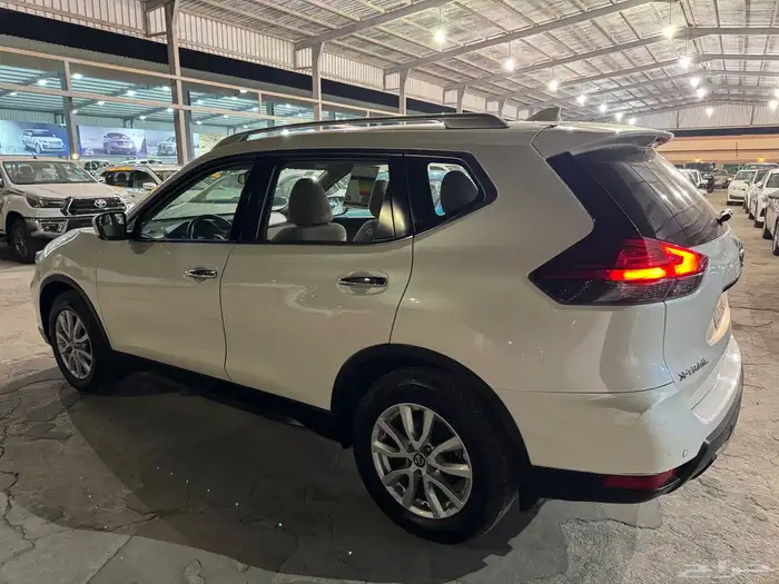 للبيع نيسان اكستريل 2022 دبل 2