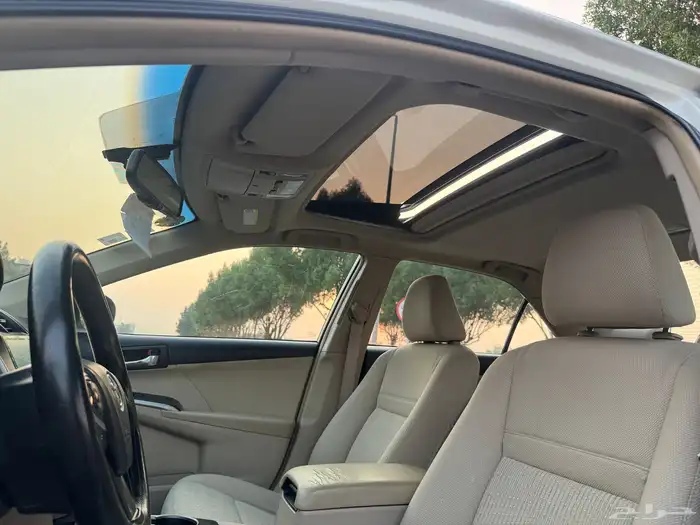 تويوتا كامري 2017 فل كامل GLX ابيض لولي 31