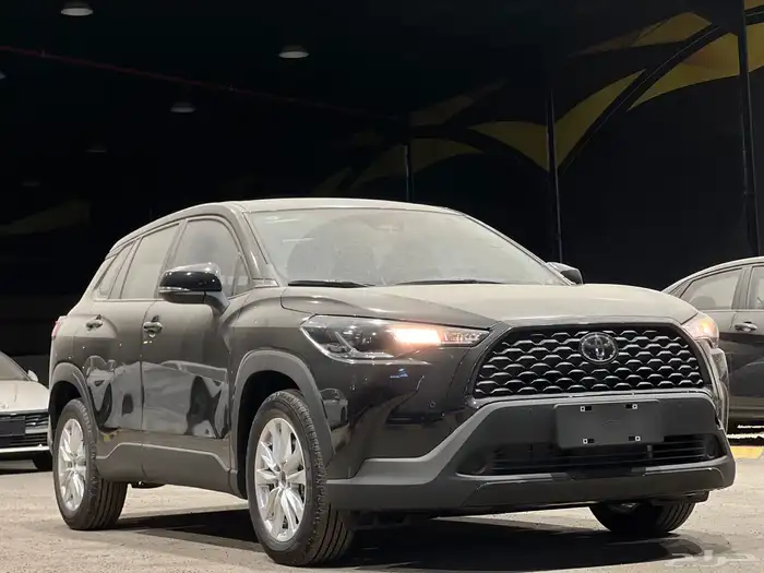 تويوتا كورولا كروس 2025 نص فل ( اصفار) 5