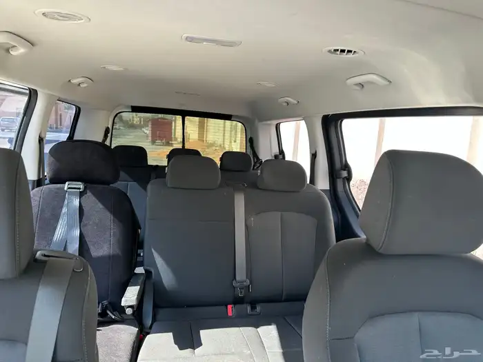 فان استاريا هيونداي 2023 4