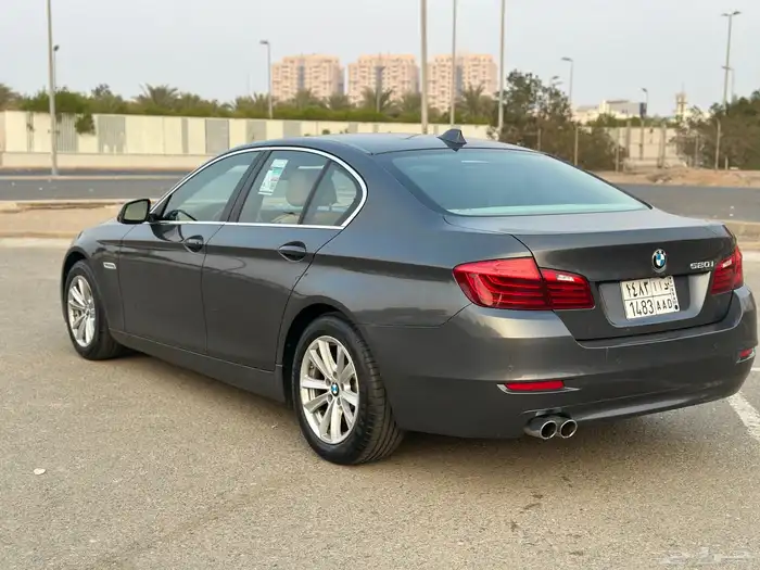 bmw 520i 2016 ممشى قليل نظيف جدا 16