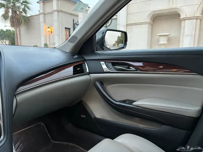 كاديلاك CTS 2019 14