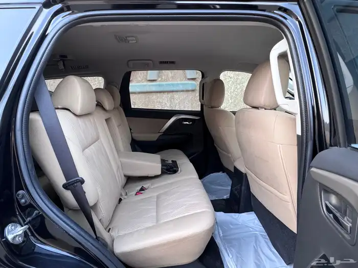 مستبيشي مونتيرو 2020 بحالة ممتازة 24