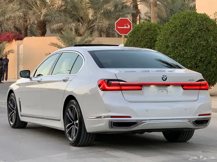 BMW 730i 2020 عداد قليل 10
