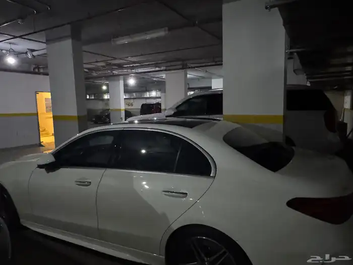 مرسيدس c200 موديل 2023 1