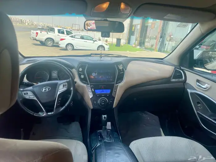 سيارتين للبيع تايوتا انوفا 2012 وهونداي سنتافي 2014 15