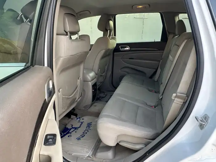 جيب شيروكي موديل 2013 13