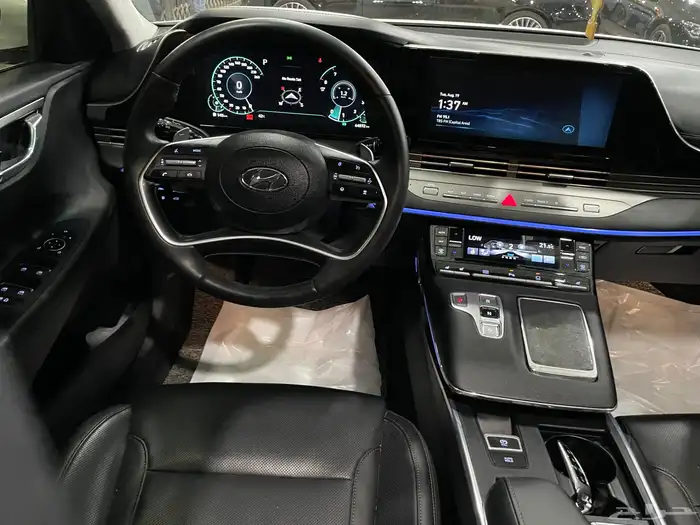 ازيرا موديل 2023 فل كامل V4 18