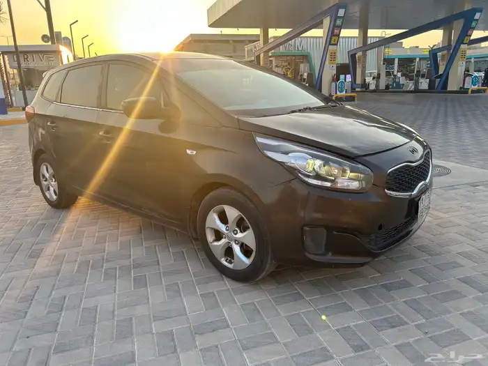 كيا كارينز 2017 3