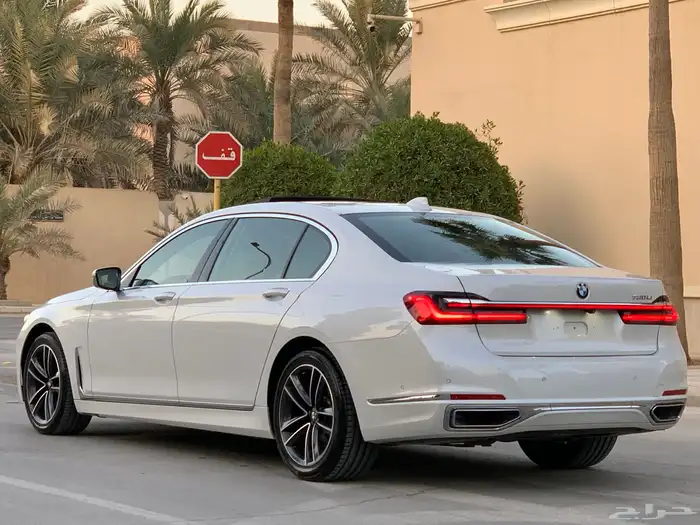 BMW 730i 2020 عداد قليل 11