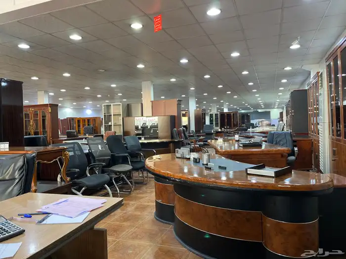 معرض للتقبيل أثاث مكتبي في الفيصليه الرياض 0