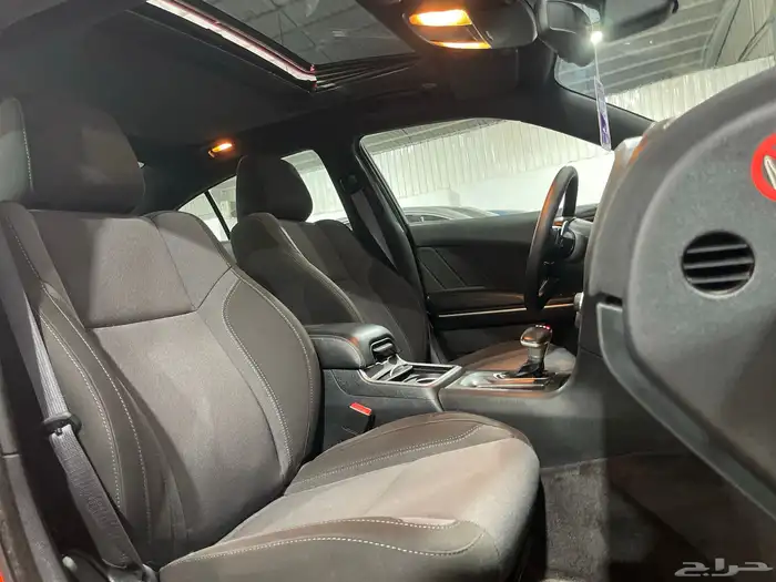 دودج تشارجر 2017 V8 RT 11