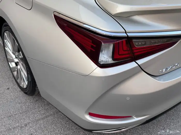 لكزس ES350 نص فل 2020 11