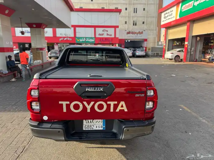 هايلكس ادفنشر بنزين 6 سلندر 2