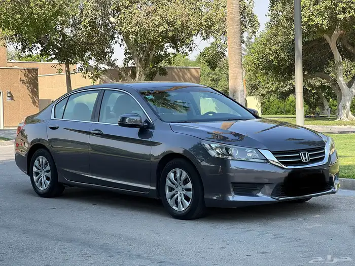 هوندا أكورد 2013 ممشى قليل ستاندرد نظيف جدا 10