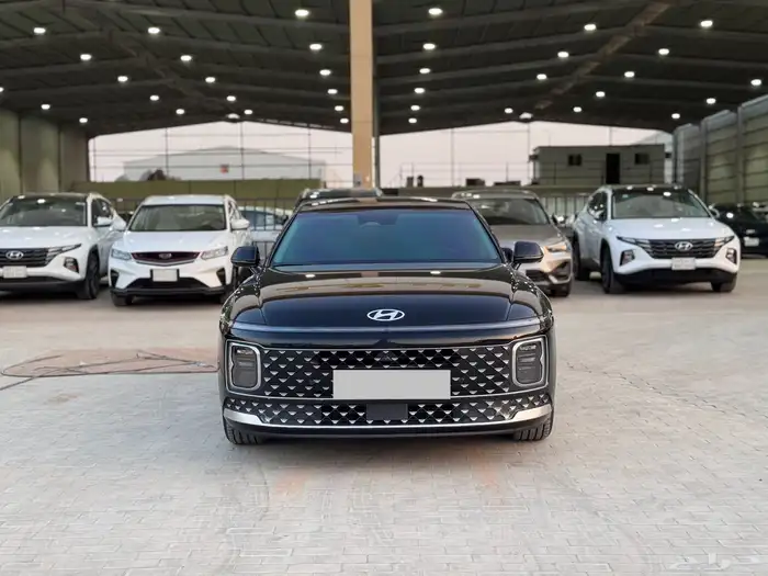 هيونداي ازيرا اكسلكوسف 2024 اسود 3