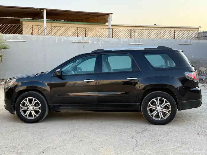 جي ام سي اكاديا 2013 7