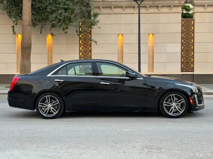 كاديلاك CTS 2019 3