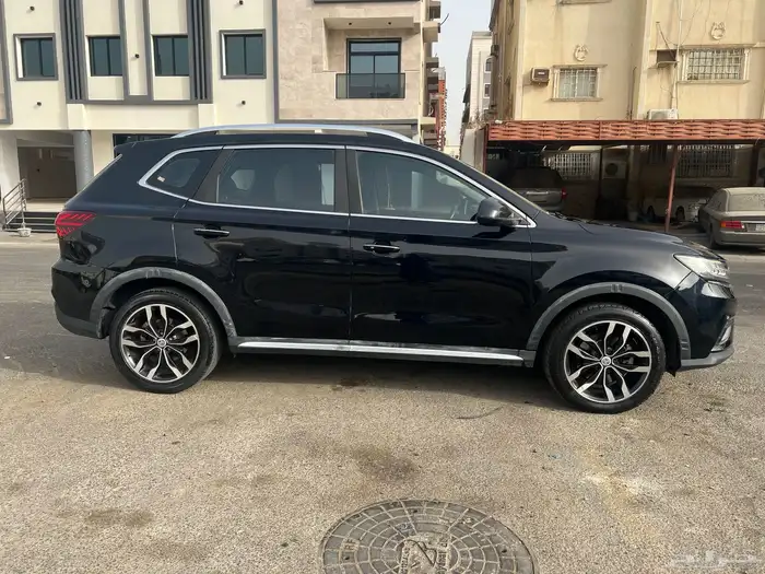 البيع مستعجل ام جي ار اكس 5 موديل 2020 فل كامل 26