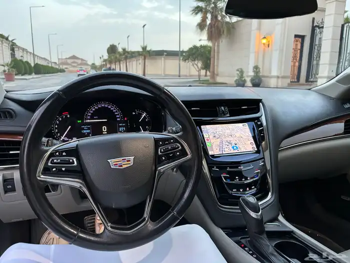 كاديلاك CTS 2019 13