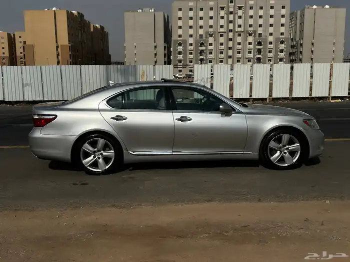 لكزس 460 LS 4