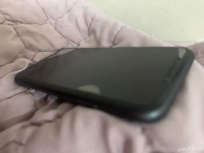 ايفون 11 مستعمل مافيه خدوش مع كرتونه يجي بطاريته 74 0