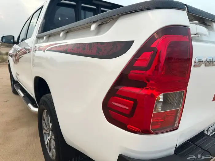 هايلوكس 2016 دبل تماتيك نظيف جدا 8